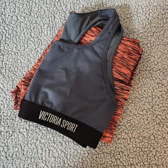 Victoria Sport Sports Bra With A Bonus Pair Of Leggings - Picture 2 of 5